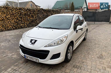 Хетчбек Peugeot 207 2010 в Рівному