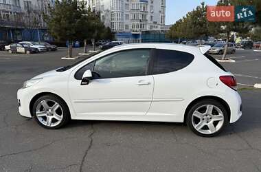 Хэтчбек Peugeot 207 2012 в 