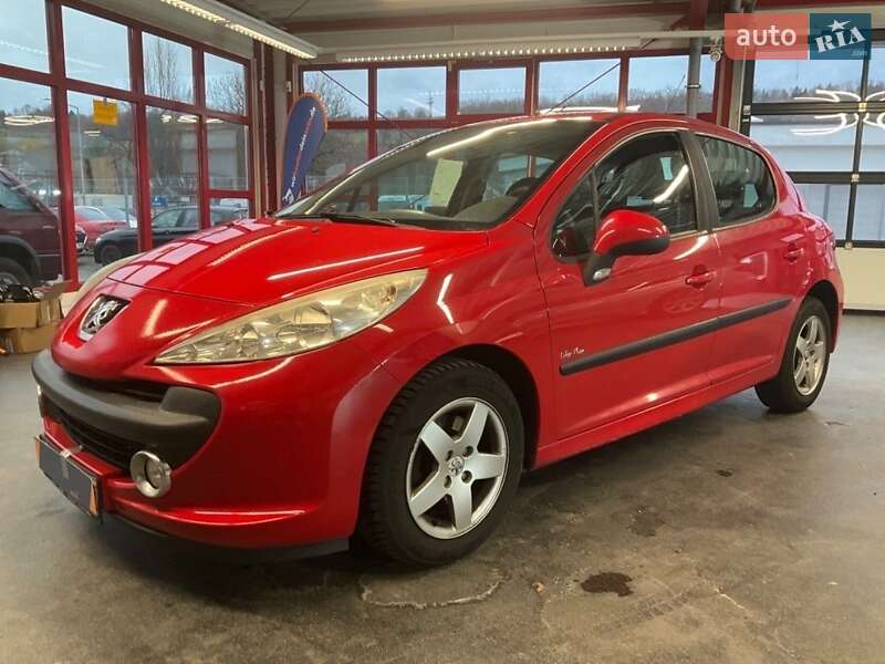 Хэтчбек Peugeot 207 2008 в 