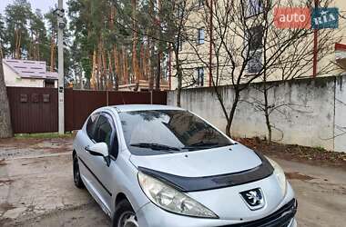 Хетчбек Peugeot 207 2006 в 