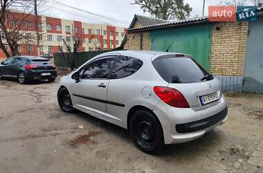Хетчбек Peugeot 207 2006 в 