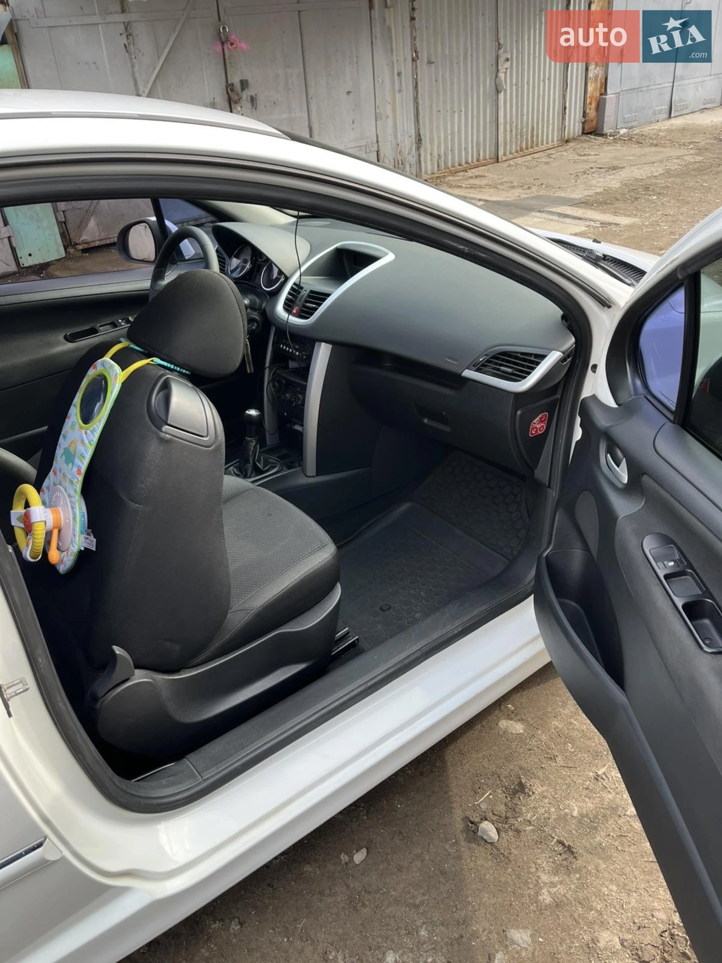 2011 Peugeot 207 - мініатюра 3