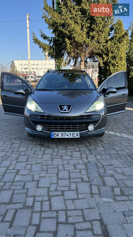 Универсал Peugeot 207 2009 в 