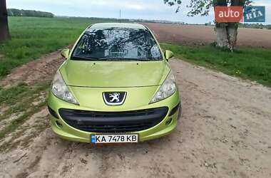Хэтчбек Peugeot 207 2008 в 