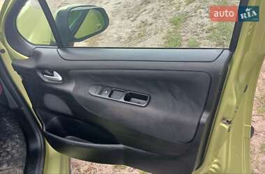 Хэтчбек Peugeot 207 2008 в 