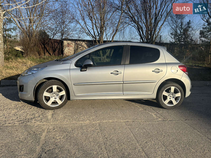Хетчбек Peugeot 207 2009 в Вараші фото 4 Хетчбек Peugeot 207 2009 в Вараші
