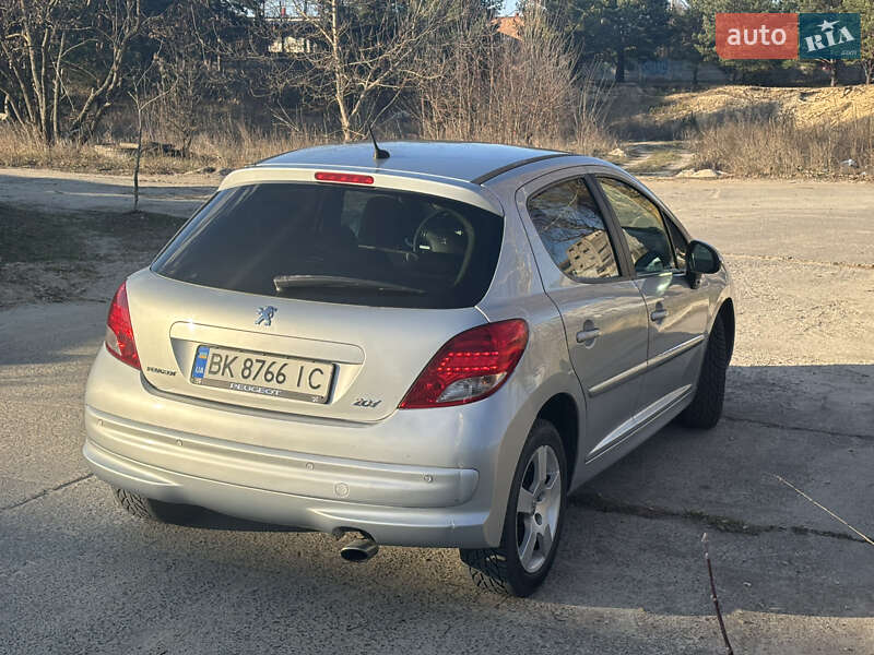 Хетчбек Peugeot 207 2009 в Вараші фото 13 Хетчбек Peugeot 207 2009 в Вараші