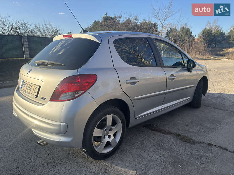 Хетчбек Peugeot 207 2009 в Вараші фото 14 Хетчбек Peugeot 207 2009 в Вараші