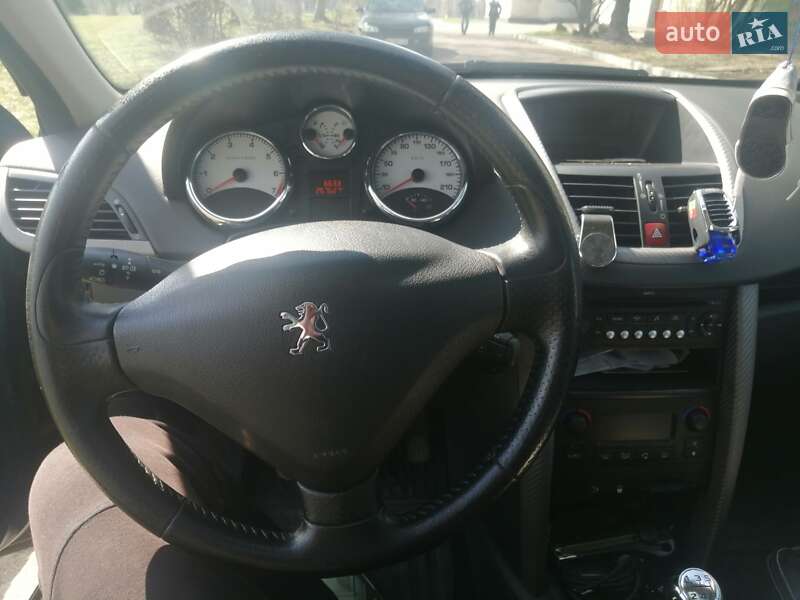 Універсал Peugeot 207 2008 в Рівному
