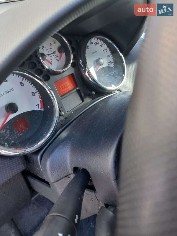 Хетчбек Peugeot 207 2010 в Тернополі