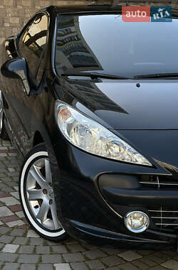 Кабриолет Peugeot 207 2009 в 