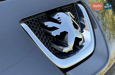 Кабриолет Peugeot 207 2009 в 