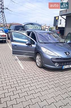 Хэтчбек Peugeot 207 2007 в 