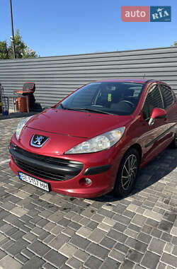 Хэтчбек Peugeot 207 2007 в 