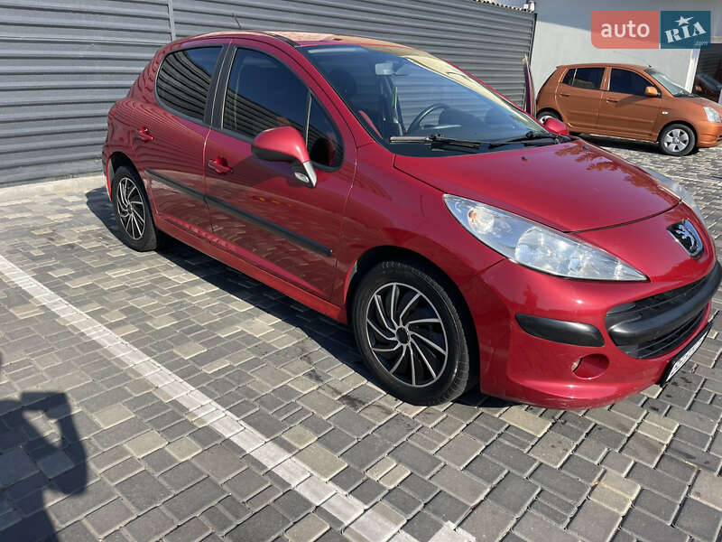 Хетчбек Peugeot 207 2007 в Миколаєві