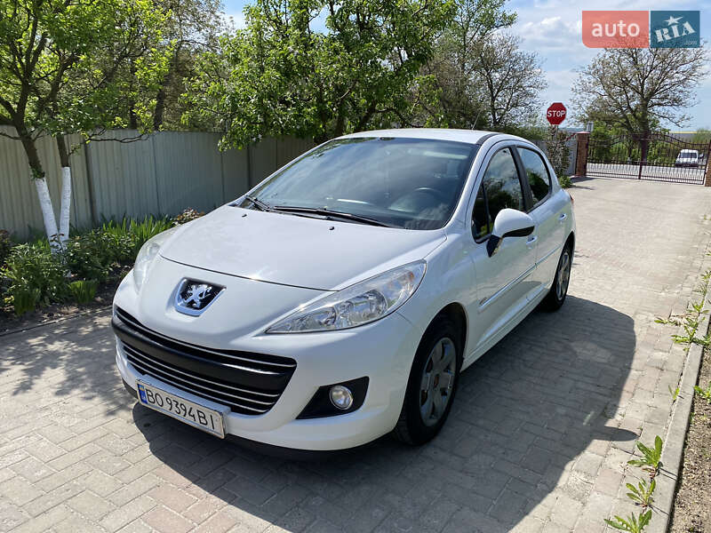 Peugeot 207 2011