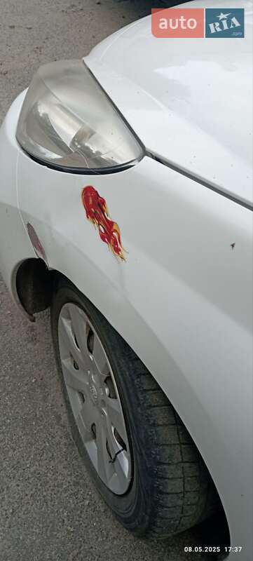 Хетчбек Peugeot 207 2012 в Києві