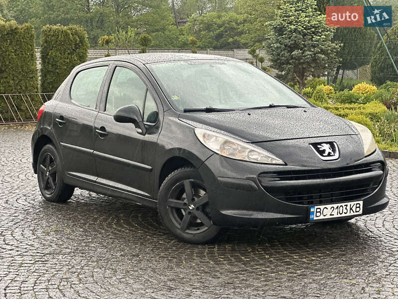 Хетчбек Peugeot 207 2009 в Жовкві