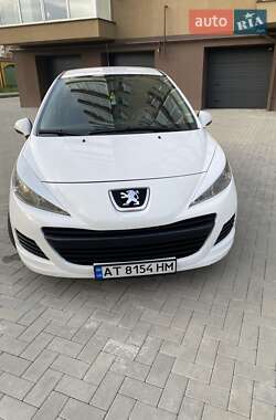 Хетчбек Peugeot 207 2010 в 