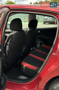 Хетчбек Peugeot 207 2006 в 