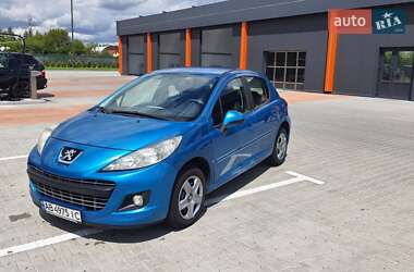 Хэтчбек Peugeot 207 2011 в Виннице