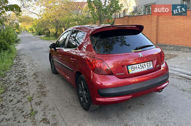 Хэтчбек Peugeot 207 2007 в 