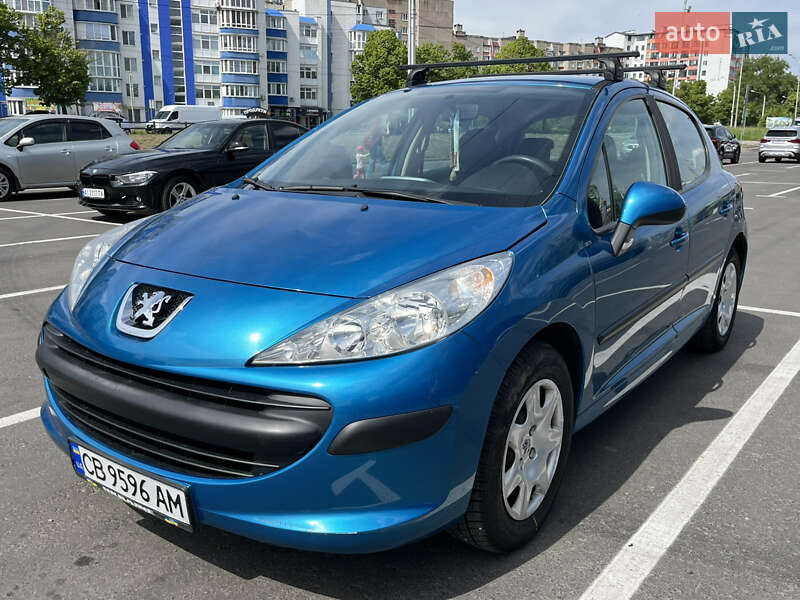 Хетчбек Peugeot 207 2009 в 