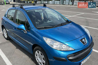 Хетчбек Peugeot 207 2009 в 