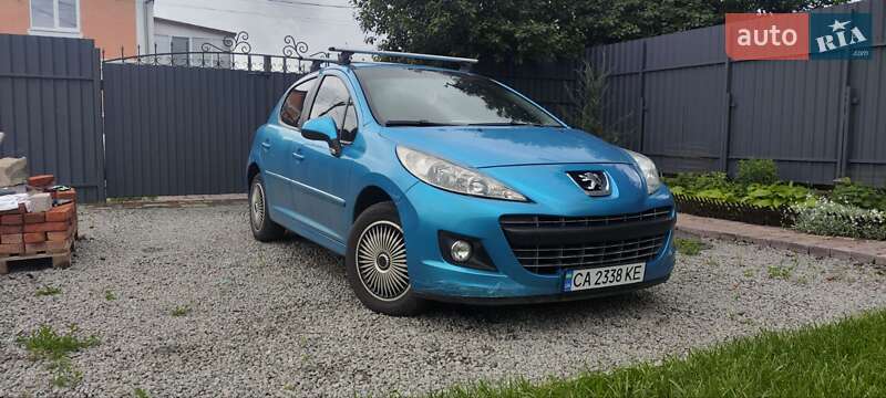 Peugeot 207 2011