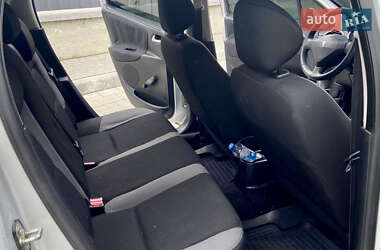 Хетчбек Peugeot 207 2008 в 