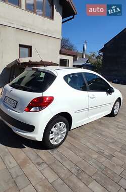 Хэтчбек Peugeot 207 2011 в 
