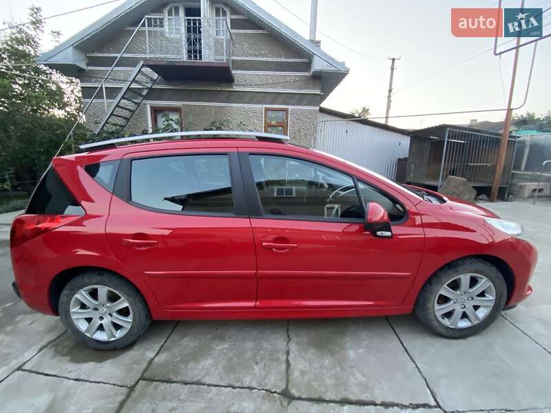 Універсал Peugeot 207 2007 в Чернівцях