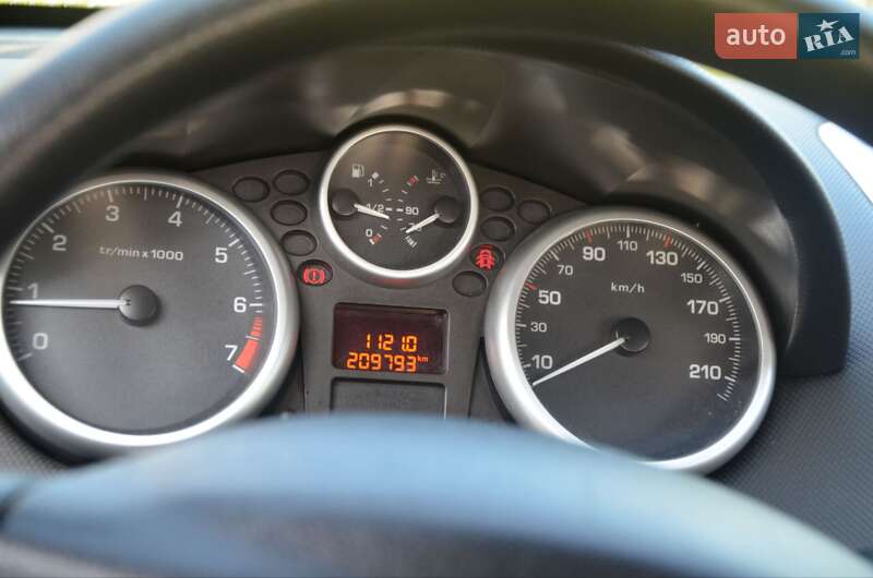 Хэтчбек Peugeot 207 2012 в Фастове