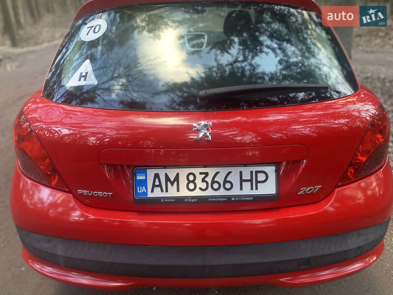 Хетчбек Peugeot 207 2008 в Житомирі