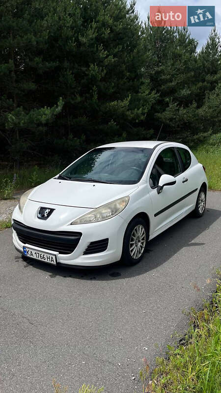 Peugeot 207 2010 Peugeot 207 2010
