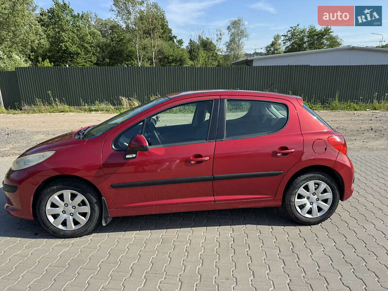 Хэтчбек Peugeot 207 2006 в Львове