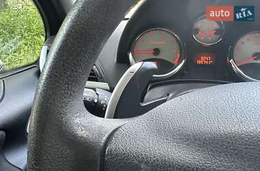 Хетчбек Peugeot 207 2010 в 