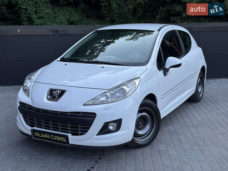 Хетчбек Peugeot 207 2011 в Києві