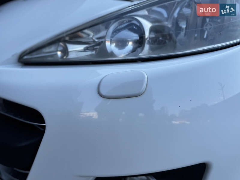 Хетчбек Peugeot 207 2011 в Києві