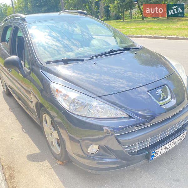 Peugeot 207 2011 Peugeot 207 2011