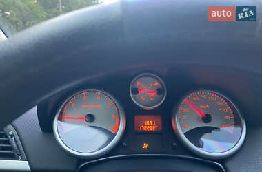 Хетчбек Peugeot 207 2009 в 