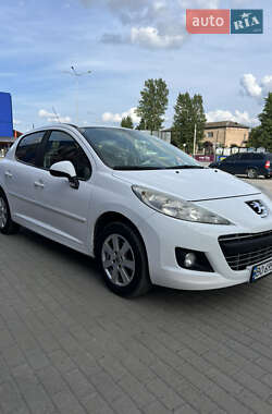 Хэтчбек Peugeot 207 2012 в Тернополе