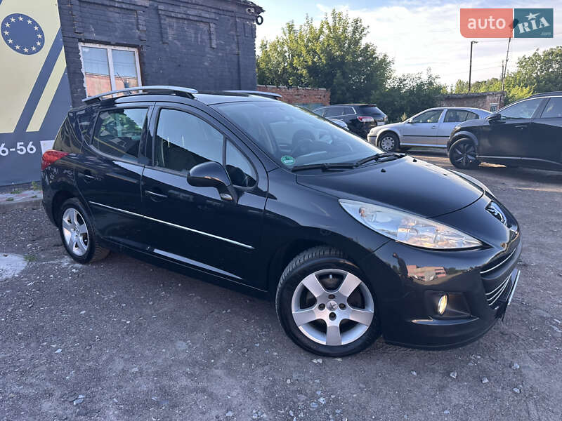 Універсал Peugeot 207 2009 в Ніжині