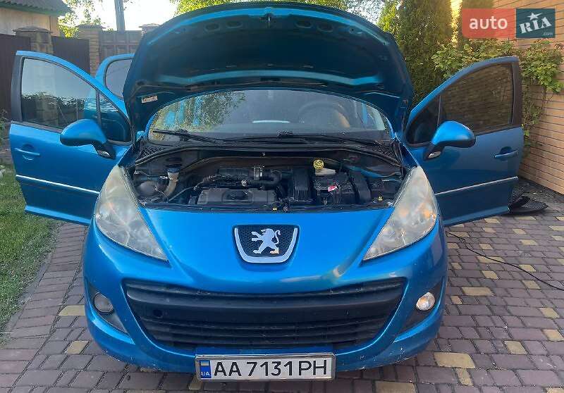 Хетчбек Peugeot 207 2012 в Борисполі