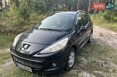 Универсал Peugeot 207 2011 в Нетешине