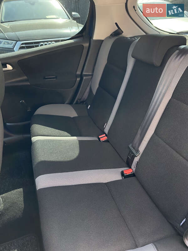 Хэтчбек Peugeot 207 2008 в Луцке