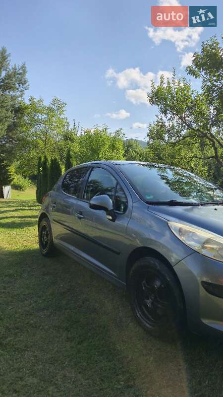 Хетчбек Peugeot 207 2007 в Ужгороді