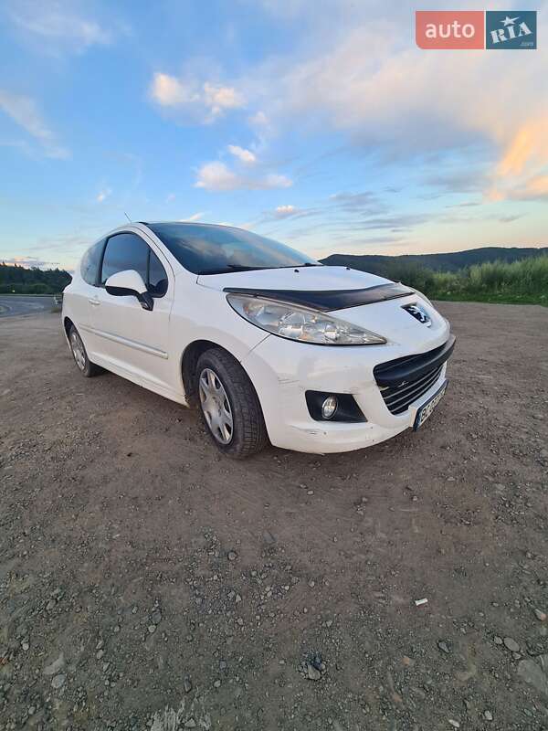 Peugeot 207 2011