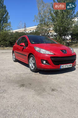 Хэтчбек Peugeot 207 2010 в Запорожье