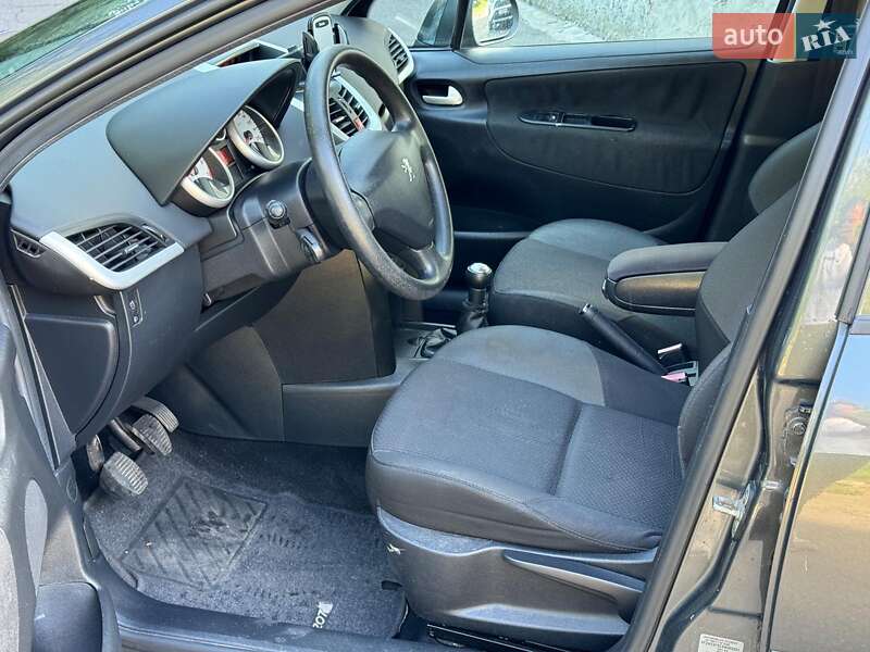 Универсал Peugeot 207 2009 в Виннице